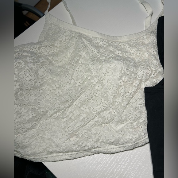 LAST CHANCE! 
Set of 2 Old Navy Bralettes – White Lace & Black Knit – Size 2X - Picture 4 of 9